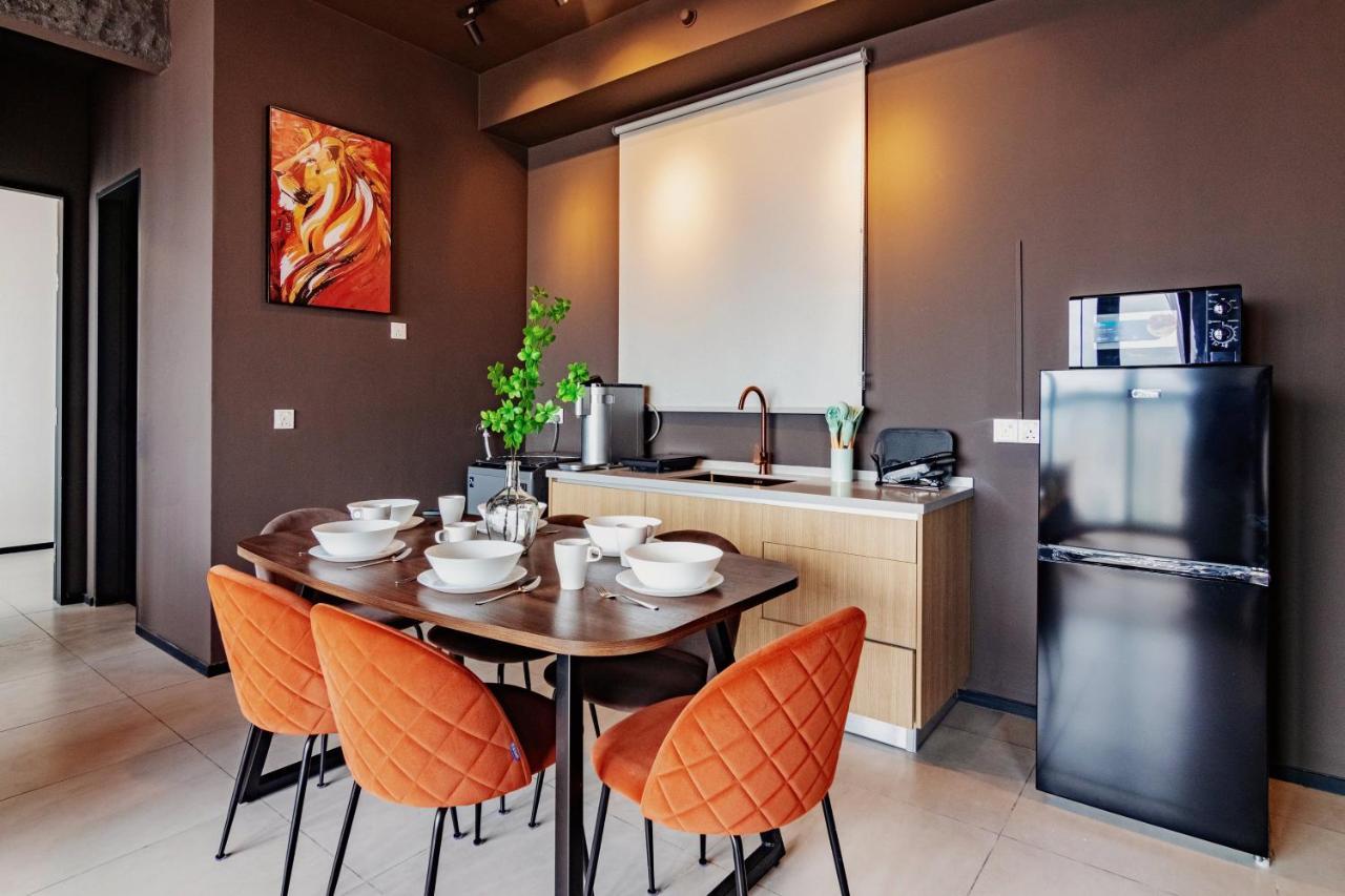 Urban Suites, Spectre Collection By Stellar Alv Jelutong Exterior photo